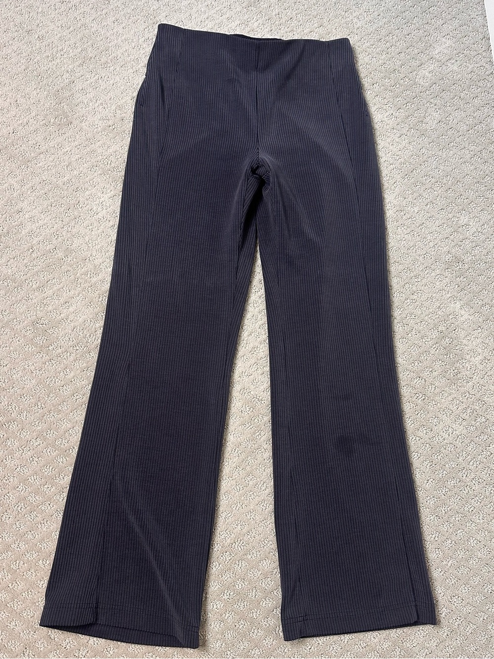 Sz 8 Lululemon Ribbed Softstreme Flared Pant Regular - Picture 4 of 11